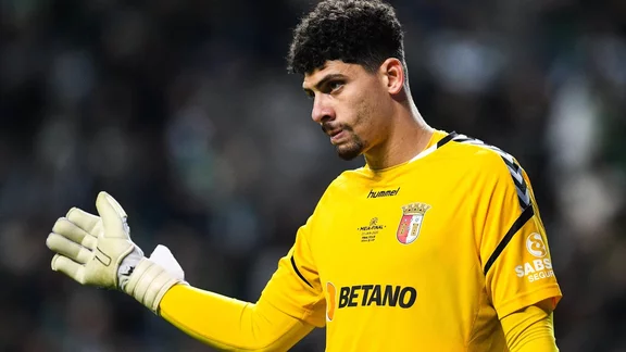 Campos is preparing a surprising transfer to replace Navas
