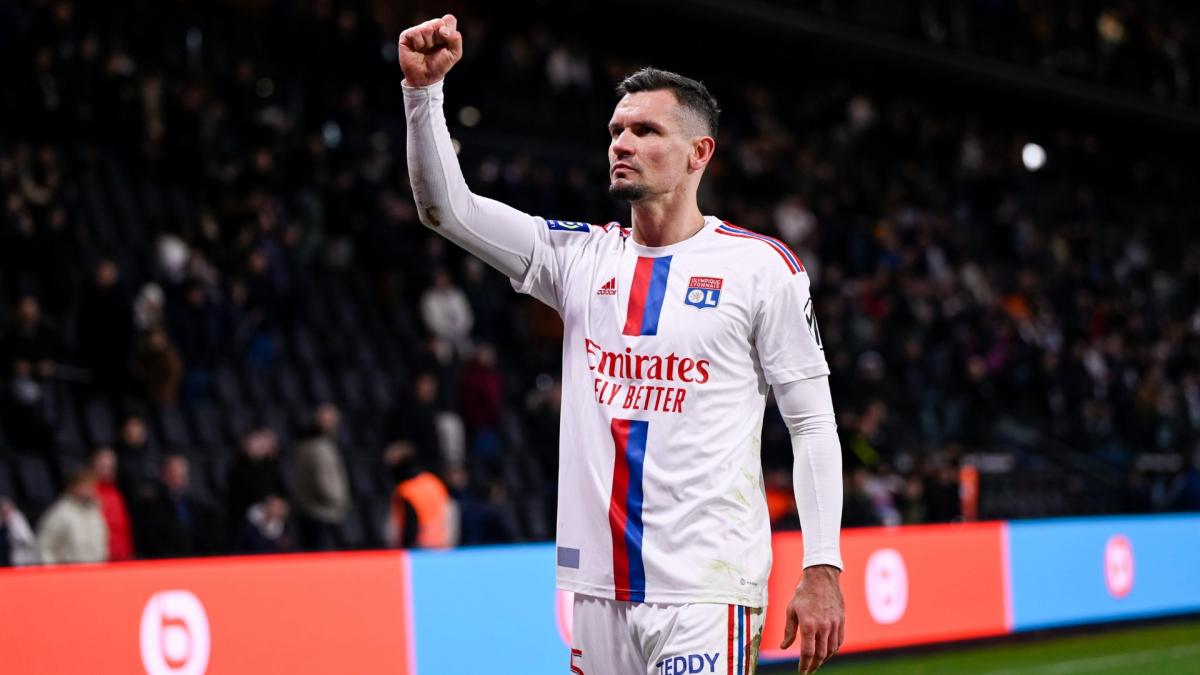 Dejan Lovren réagit à la situation chaotique du club