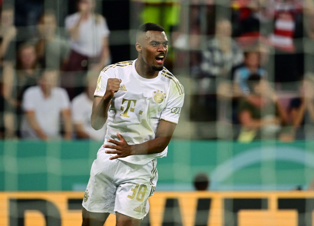 Liverpool likely to be “in the mix” for late transfer deal, says expert