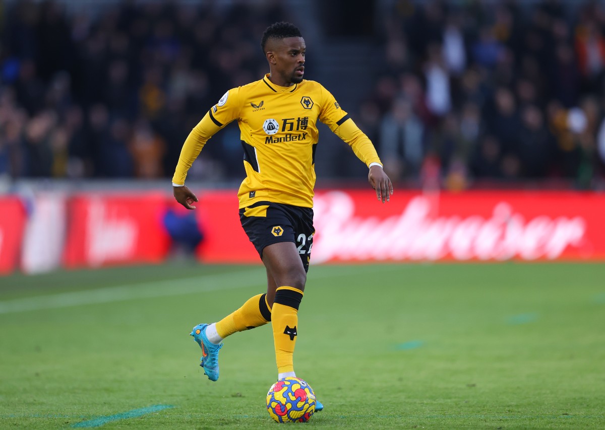 Man United make surprise move for Premier League star with strong chance of signing the player