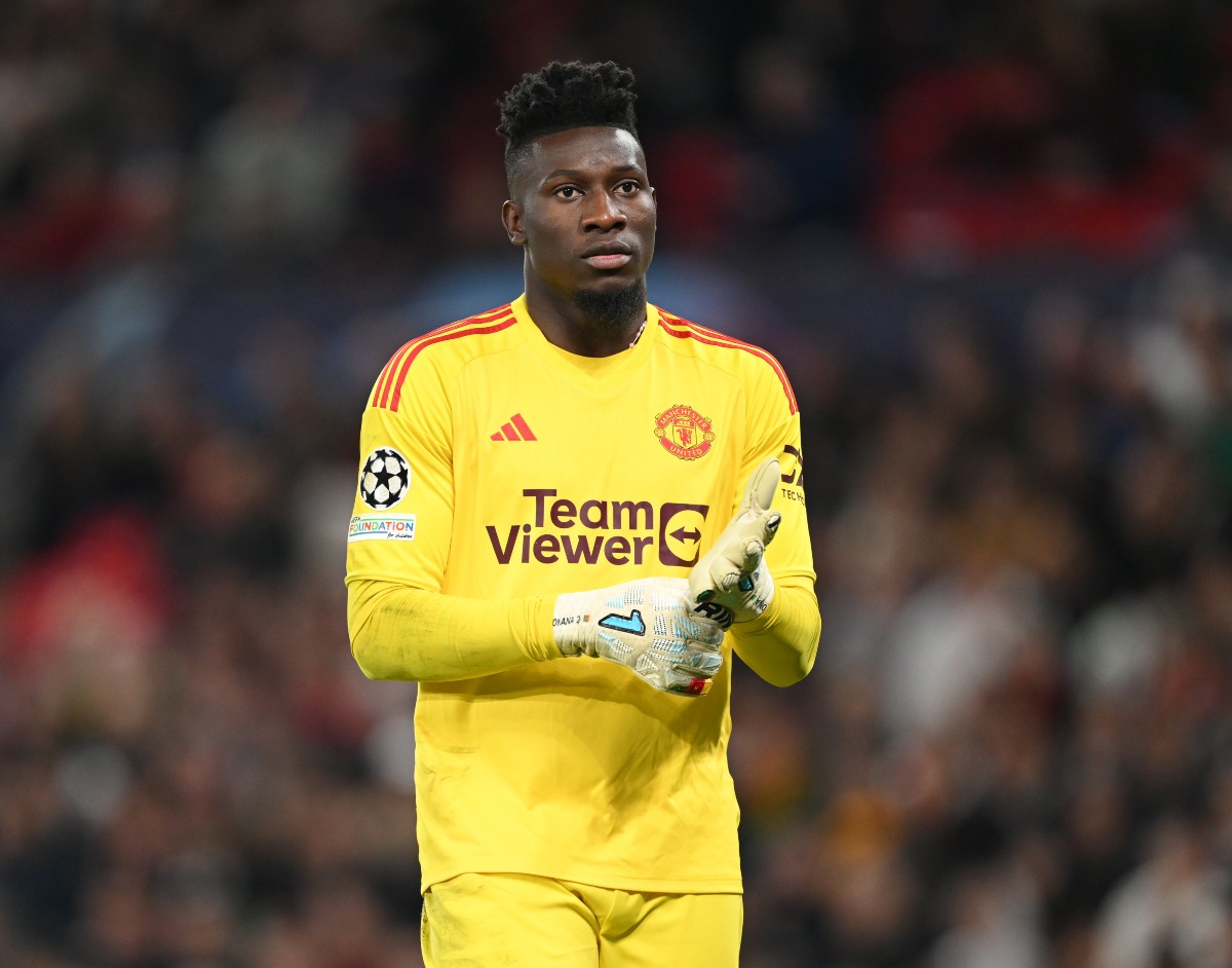 “He’s upset the whole team” – Man Utd legend admits he’s speaking regularly to Red Devils ace who is “very down”